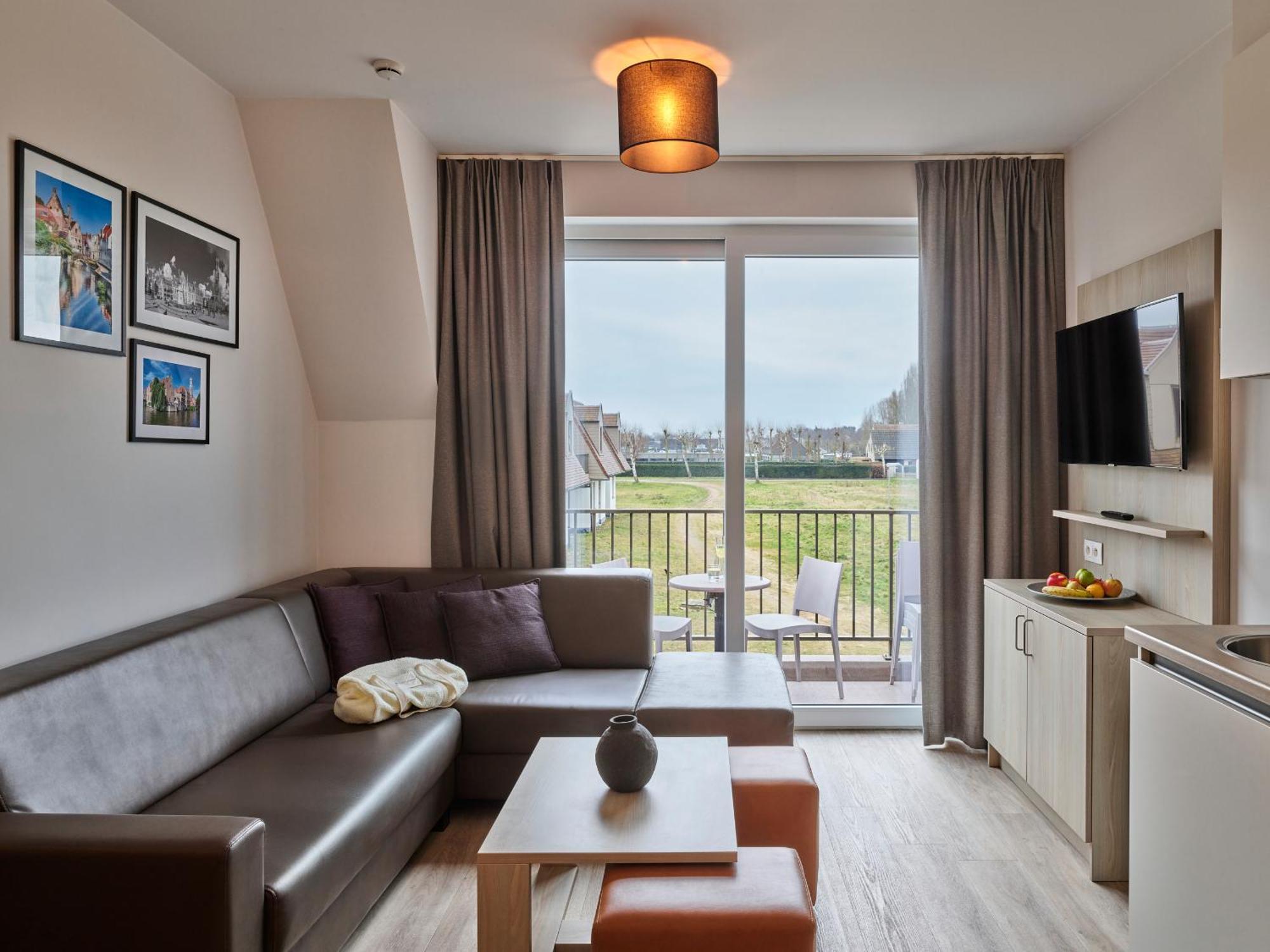 Holiday Suites Jabbeke - Klein Strand Exterior foto